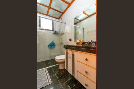 Apartamento à venda com 130m², 3 quartos e 2 vagasBanheiro Social