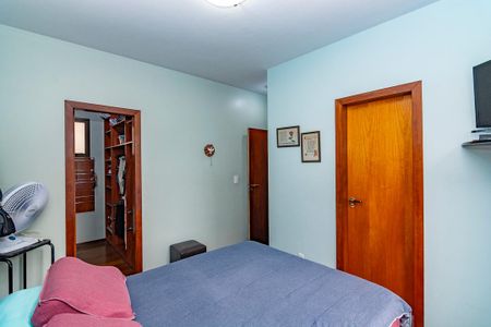 Apartamento à venda com 130m², 3 quartos e 2 vagasSuíte