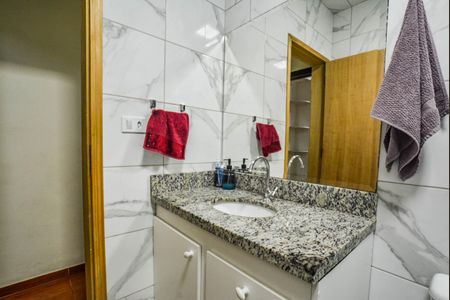 Casa à venda com 135m², 3 quartos e 1 vagaBanheiro Social