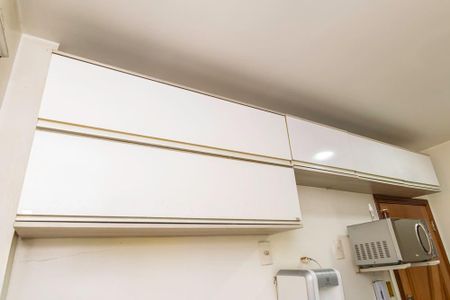 Apartamento à venda com 79m², 2 quartos e 1 vaga Apartamento à venda com 79m², 2 quartos e 1 vagaCozinha - Armários