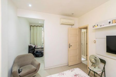 Apartamento à venda com 79m², 2 quartos e 1 vaga Apartamento à venda com 79m², 2 quartos e 1 vagaSuíte