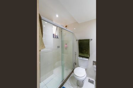 Apartamento à venda com 79m², 2 quartos e 1 vaga Apartamento à venda com 79m², 2 quartos e 1 vagaBanheiro da Suíte