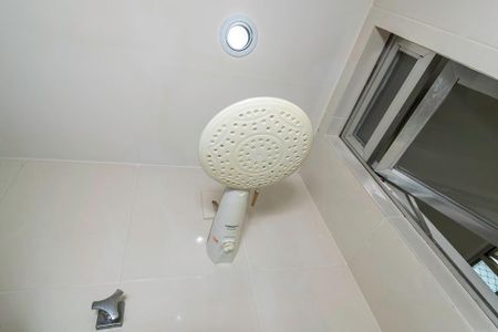 Apartamento à venda com 79m², 2 quartos e 1 vaga Apartamento à venda com 79m², 2 quartos e 1 vagaBanheiro Social