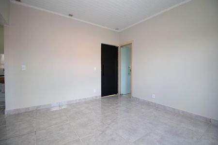 Sala de kitnet/studio para alugar com 1 quarto, 5m² em Qr 4, Brasília