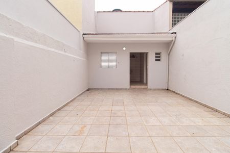 Casa para alugar com 150m², 2 quartos e 2 vagasQuintal