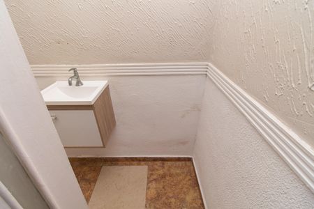 Casa para alugar com 150m², 2 quartos e 2 vagasLavabo