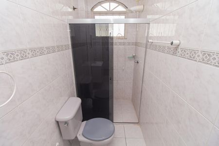 Casa para alugar com 150m², 2 quartos e 2 vagasBanheiro da Suíte 1