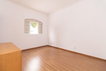 Casa para alugar com 150m², 2 quartos e 2 vagasSuíte 2