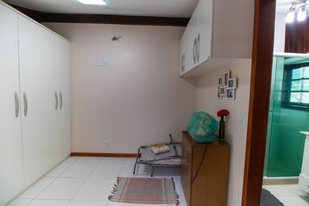 Casa de condomínio à venda com 380m², 3 quartos e 4 vagasAnexo 