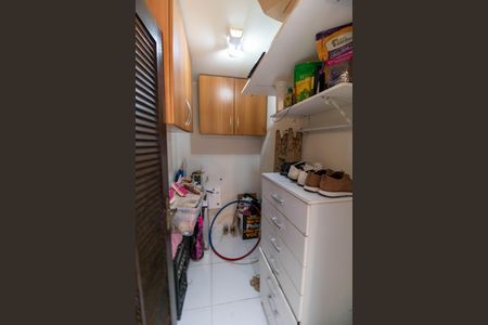 Casa de condomínio à venda com 380m², 3 quartos e 4 vagasDespensa