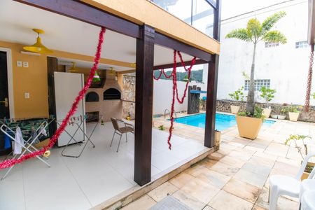 Casa de condomínio à venda com 380m², 3 quartos e 4 vagasVista da Suíte 