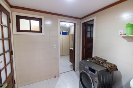 Casa de condomínio à venda com 380m², 3 quartos e 4 vagasÁrea de Serviço