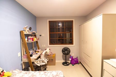 Casa de condomínio à venda com 380m², 3 quartos e 4 vagasQuarto 1