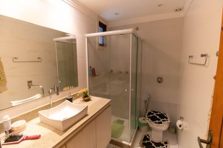 Casa de condomínio à venda com 380m², 3 quartos e 4 vagasBanheiro Social