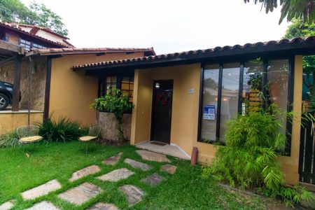 Casa de condomínio à venda com 380m², 3 quartos e 4 vagasPlaquinha 
