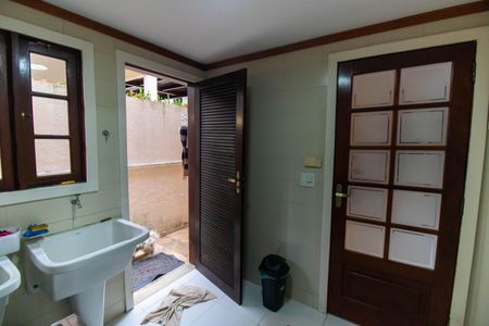 Casa de condomínio à venda com 380m², 3 quartos e 4 vagasÁrea de Serviço