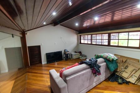 Casa de condomínio à venda com 380m², 3 quartos e 4 vagasMezanino