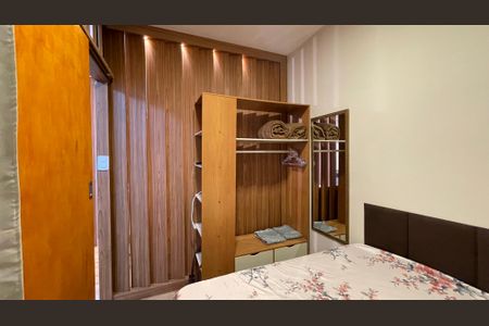 Quarto de kitnet/studio para alugar com 1 quarto, 32m² em Santo Cristo, Rio de Janeiro