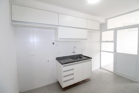 Apartamento para alugar com 70m², 2 quartos e 2 vagasCozinha