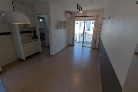 SALA  Escreva qual o cômodo de casa de condomínio para alugar com 2 quartos, 65m² em Chácara Primavera, Campinas