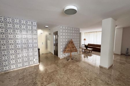 Apartamento para alugar com 110m², 2 quartos e 1 vagahall de entrada