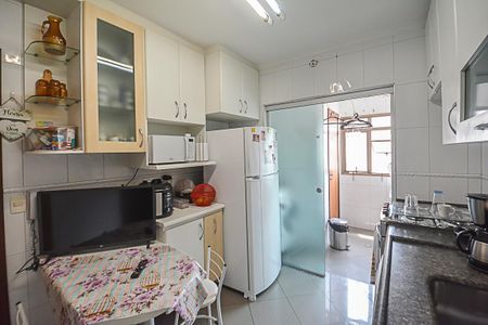 Apartamento à venda com 103m², 3 quartos e 2 vagasCozinha