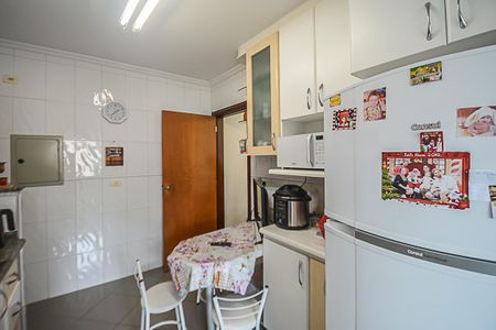 Apartamento à venda com 103m², 3 quartos e 2 vagasCozinha