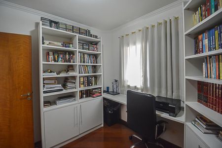 Apartamento à venda com 103m², 3 quartos e 2 vagasQuarto 2