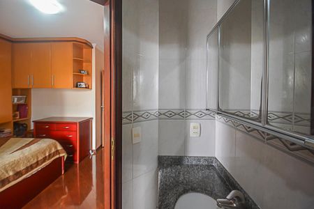 Apartamento à venda com 103m², 3 quartos e 2 vagasBanheiro da Suíte