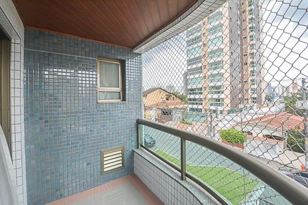 Apartamento à venda com 103m², 3 quartos e 2 vagasSacada do Quarto Suíte