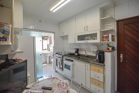 Apartamento à venda com 103m², 3 quartos e 2 vagasCozinha