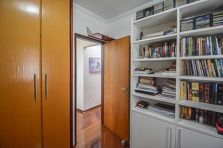 Apartamento à venda com 103m², 3 quartos e 2 vagasQuarto 2