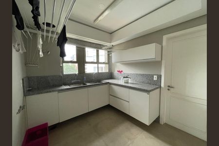 Apartamento para alugar com 320m², 4 quartos e 5 vagasÁrea de Serviço