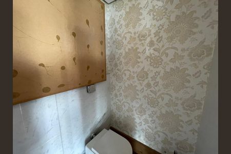 Apartamento para alugar com 320m², 4 quartos e 5 vagasBanheiro