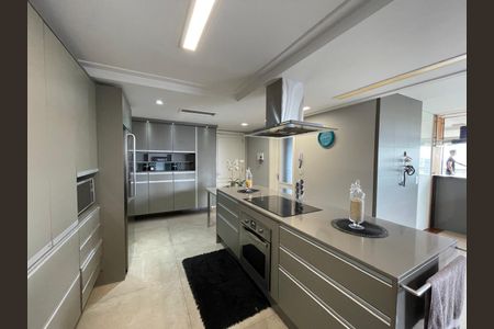 Apartamento para alugar com 320m², 4 quartos e 5 vagasCozinha