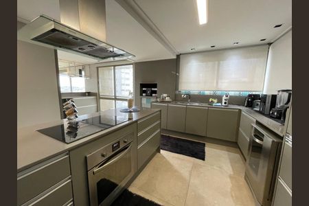 Apartamento para alugar com 320m², 4 quartos e 5 vagasCozinha