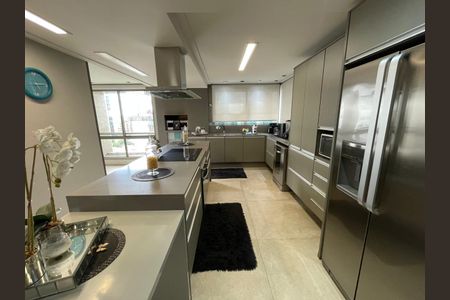 Apartamento para alugar com 320m², 4 quartos e 5 vagasCozinha