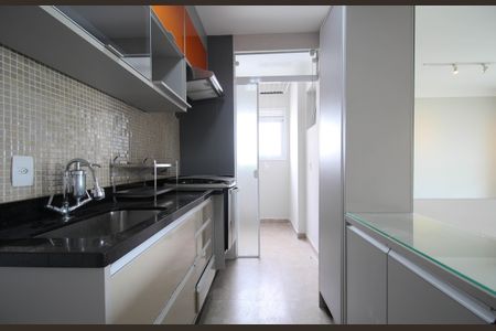 Apartamento à venda com 69m², 2 quartos e 2 vagasCozinha - Armários