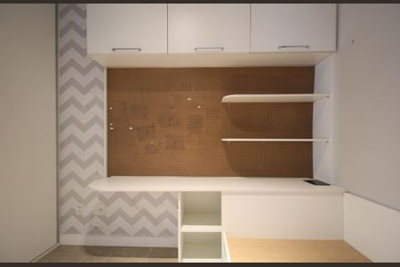 Apartamento à venda com 69m², 2 quartos e 2 vagasQuarto 