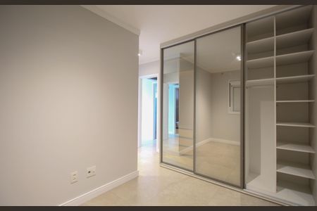 Apartamento à venda com 69m², 2 quartos e 2 vagasSuíte 