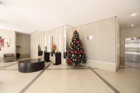 Apartamento à venda com 69m², 2 quartos e 2 vagasHall social