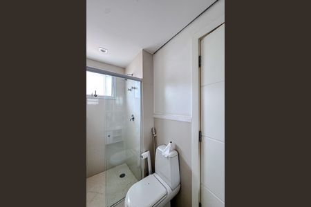 Apartamento à venda com 204m², 3 quartos e 4 vagasBanheiro da Suíte 2