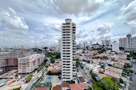 Apartamento à venda com 204m², 3 quartos e 4 vagasVista da Suíte 2