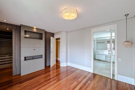 Apartamento à venda com 204m², 3 quartos e 4 vagasQuarto 1 - Suíte