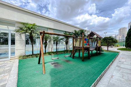 Apartamento à venda com 204m², 3 quartos e 4 vagasÁrea comum - Playground