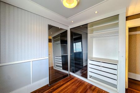 Apartamento à venda com 204m², 3 quartos e 4 vagasQuarto 2 - Suíte