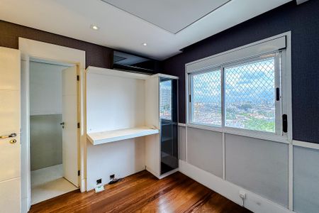 Apartamento à venda com 204m², 3 quartos e 4 vagasQuarto 2 - Suíte