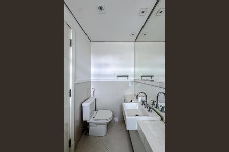 Apartamento à venda com 204m², 3 quartos e 4 vagasBanheiro da Suíte 3