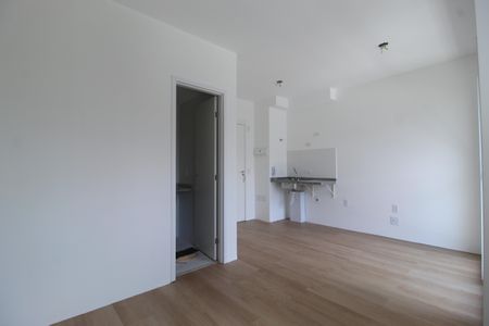 Sala/Quarto de kitnet/studio para alugar com 1 quarto, 24m² em Vila Olímpia, São Paulo