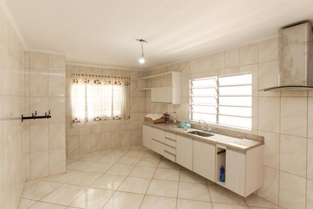 Casa à venda com 128m², 3 quartos e 2 vagas Casa à venda com 128m², 3 quartos e 2 vagasCozinha